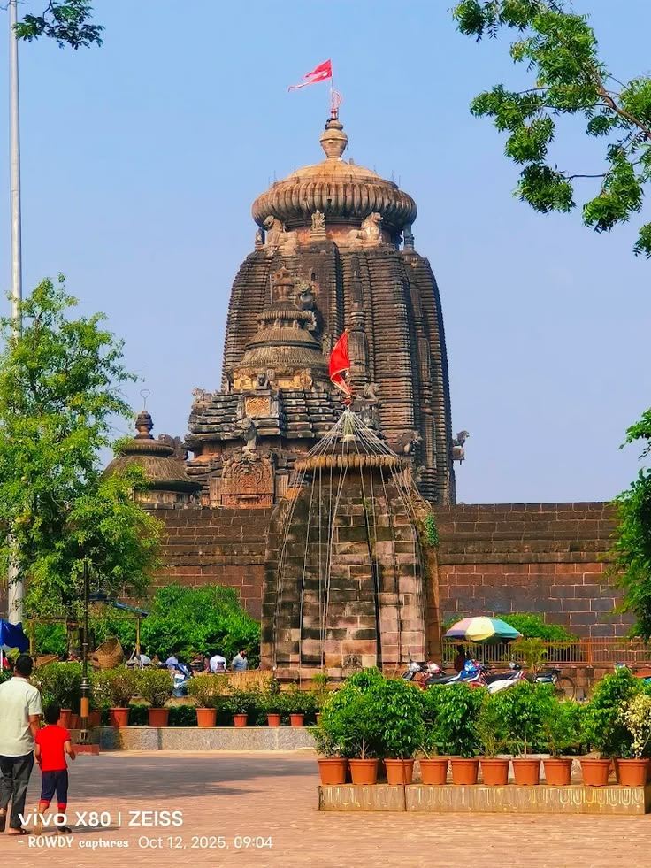 Places to Visit in Odisha - Lingaraj Temple & Mukteshwar in Bhubaneswar